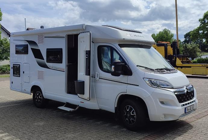 Wohnmobil in Älmhult mit 4 Schlafplätzen ab 1 092 EUR / Woche mieten –  MyCamper